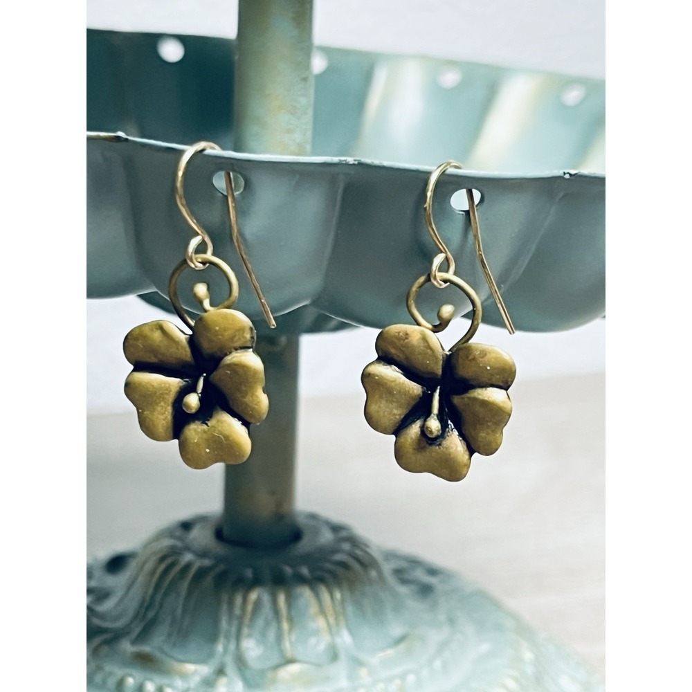 Dangle‎ Earrings Metal Hibiscus Flower French Wire Lightweight